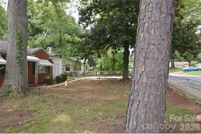 2111 Dickens Avenue, Charlotte, NC 28208 - Photo 11