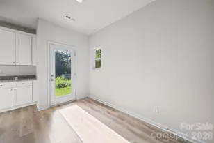 511 N Hill St, Dallas, NC 28034 - Photo 9