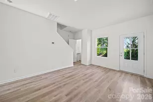 511 N Hill St, Dallas, NC 28034 - Photo 3