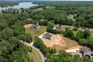 1265 Misty Ln, Hickory, NC 28601 - Photo 9