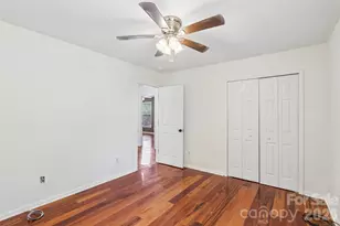 10908 Chastain Parc Dr, Charlotte, NC 28216 - Photo 35