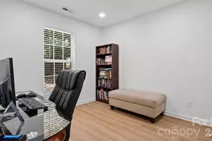 5050 Gibbons Link Rd, Charlotte, NC 28269 - Photo 23