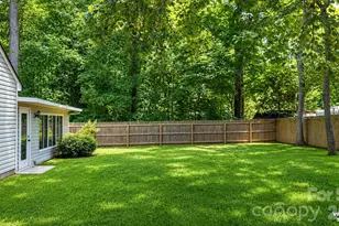 5050 Gibbons Link Rd, Charlotte, NC 28269 - Photo 27