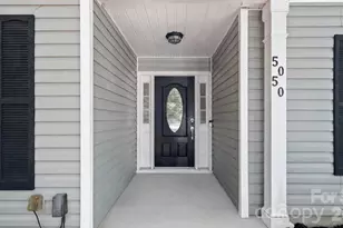 5050 Gibbons Link Rd, Charlotte, NC 28269 - Photo 7