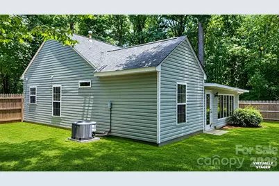 5050 Gibbons Link Road, Charlotte, NC 28269 - Photo 25