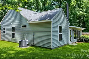 5050 Gibbons Link Rd, Charlotte, NC 28269 - Photo 25