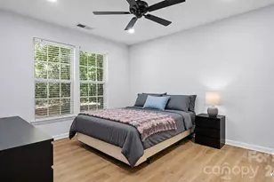 5050 Gibbons Link Rd, Charlotte, NC 28269 - Photo 17