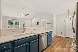 116 Julia St, Mount Holly, NC 28120 - Photo 7