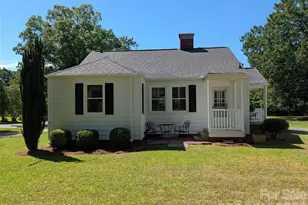 61 NW Spencer Ave NW, Concord, NC 28025 - Photo 3