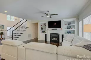 16433 Bryant Meadows Dr, Charlotte, NC 28278 - Photo 13