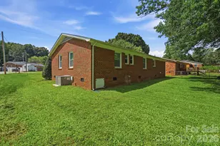 5008 Sea Oates Ln, Bessemer City, NC 28016 - Photo 33