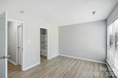 11813 Moonridge Drive, Charlotte, NC 28226 - Photo 13