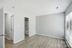 11813 Moonridge Dr, Charlotte, NC 28226 - Photo 13