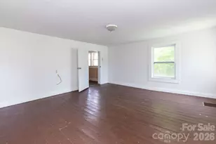 4085 Jacks Creek Rd, Burnsville, NC 28714 - Photo 21
