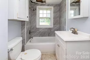 4085 Jacks Creek Rd, Burnsville, NC 28714 - Photo 15