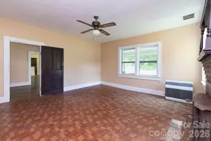 4085 Jacks Creek Rd, Burnsville, NC 28714 - Photo 11