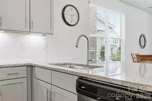 5500 Kinsbridge Dr, Mint Hill, NC 28227 - Photo 15