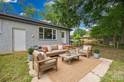 4713 Tanglebriar Drive, Charlotte, NC 28208 - Photo 3