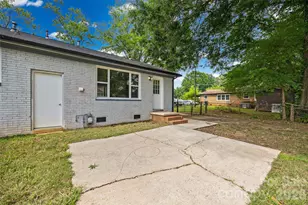 4713 Tanglebriar Dr, Charlotte, NC 28208 - Photo 29