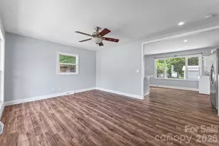 4713 Tanglebriar Dr, Charlotte, NC 28208 - Photo 9