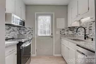 525 12th Street SW, Hickory, NC 28601 - Photo 9