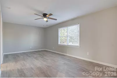 525 12th Street SW #17, Hickory, NC 28601 - Photo 5