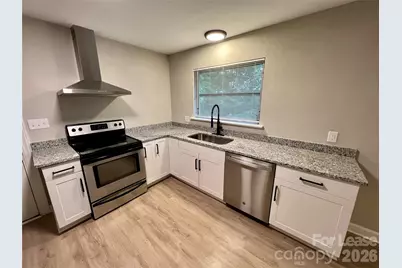 765 8th Avenue Drive SE, Hickory, NC 28602 - Photo 7