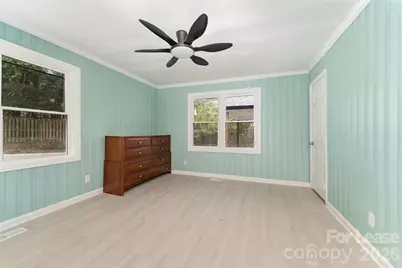 1906 New Garden Road, Greensboro, NC 27410 - Photo 31