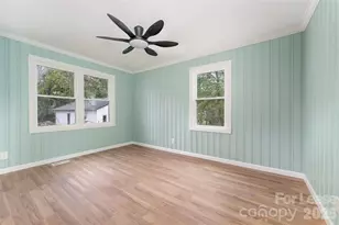 1906 New Garden Rd, Greensboro, NC 27410 - Photo 29