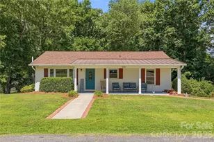 520 Eastway Ave, Kannapolis, NC 28083 - Photo 1