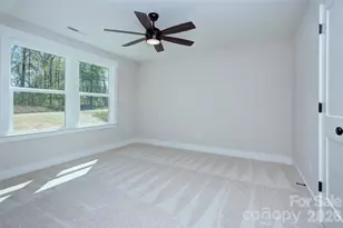 1033 Harrogate Dr, Bessemer City, NC 28016 - Photo 27