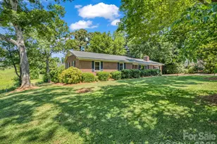 184 Edwards St, Rutherfordton, NC 28139 - Photo 3