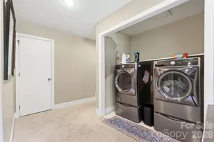 2620 Lynbridge Dr, Charlotte, NC 28226 - Photo 33