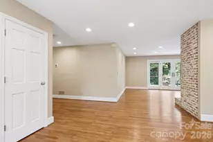 2620 Lynbridge Dr, Charlotte, NC 28226 - Photo 13