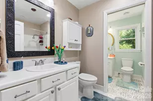 2620 Lynbridge Dr, Charlotte, NC 28226 - Photo 21