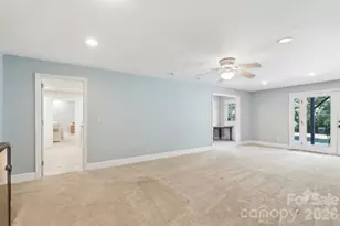 2620 Lynbridge Dr, Charlotte, NC 28226 - Photo 29