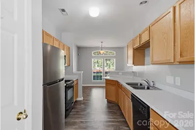 6172 Prosperity Church Road, Charlotte, NC 28269 - Photo 5