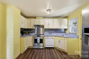10 Eola Ave, Asheville, NC 28806 - Photo 15