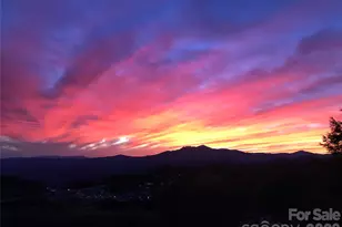 483 W Green Hill Dr, Blowing Rock, NC 28605 - Photo 5
