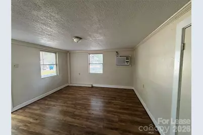 325 Chambers Street, Statesville, NC 28677 - Photo 3