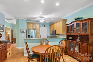 54 Victoria Park Dr, Hendersonville, NC 28792 - Photo 5