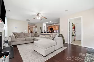 4008 Brandie Glen Rd, Charlotte, NC 28269 - Photo 9