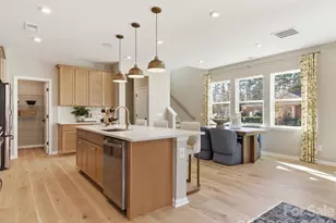 8402 Discovery Ln, Charlotte, NC 28216 - Photo 11