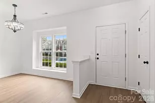 12557 Jessica Pl, Charlotte, NC 28269 - Photo 3