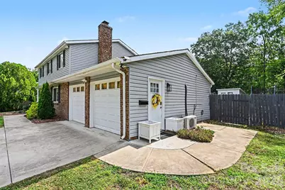 5821 Shadow Creek Road, Charlotte, NC 28226 - Photo 35