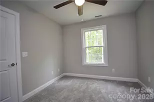 5110 Hanging Rock Ct, Hickory, NC 28601 - Photo 33