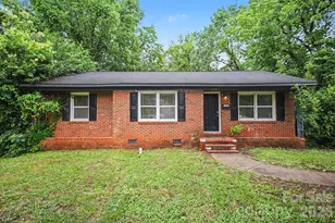 3700 Sargeant Dr, Charlotte, NC 28217 - Photo 1