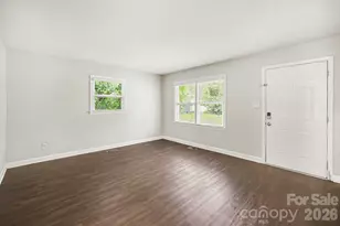 3700 Sargeant Dr, Charlotte, NC 28217 - Photo 5