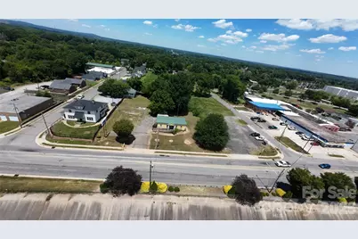 524 W Airline Avenue, Gastonia, NC 28052 - Photo 1