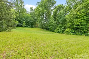 586 Olivet Church Rd, Whittier, NC 28789 - Photo 11